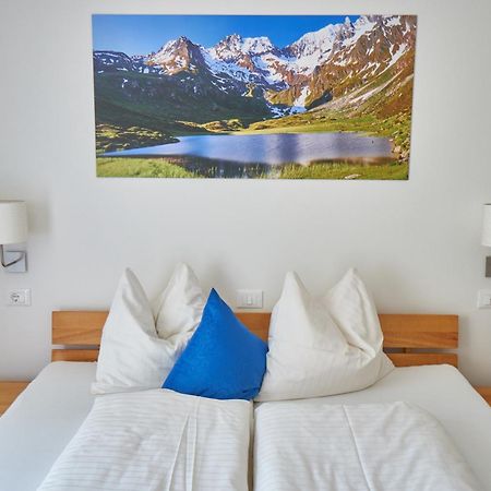 Privatpension Bergkristall San Martino In Passiria  Pokoj fotografie