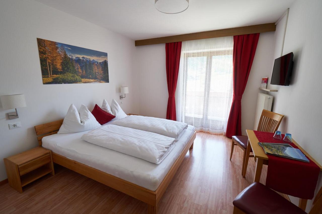 Privatpension Bergkristall San Martino In Passiria  Exteriér fotografie