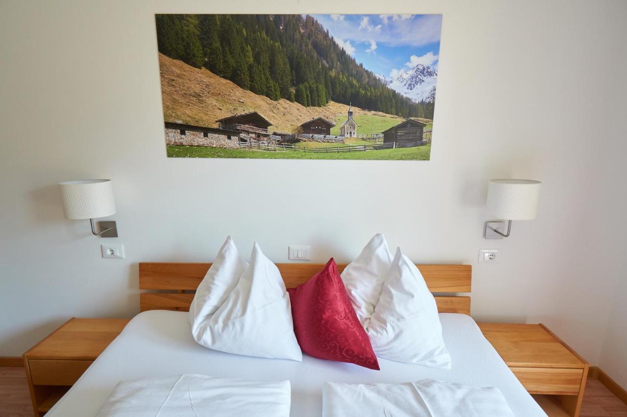 Privatpension Bergkristall San Martino In Passiria  Exteriér fotografie