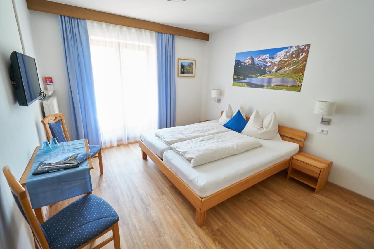 Privatpension Bergkristall San Martino In Passiria  Exteriér fotografie