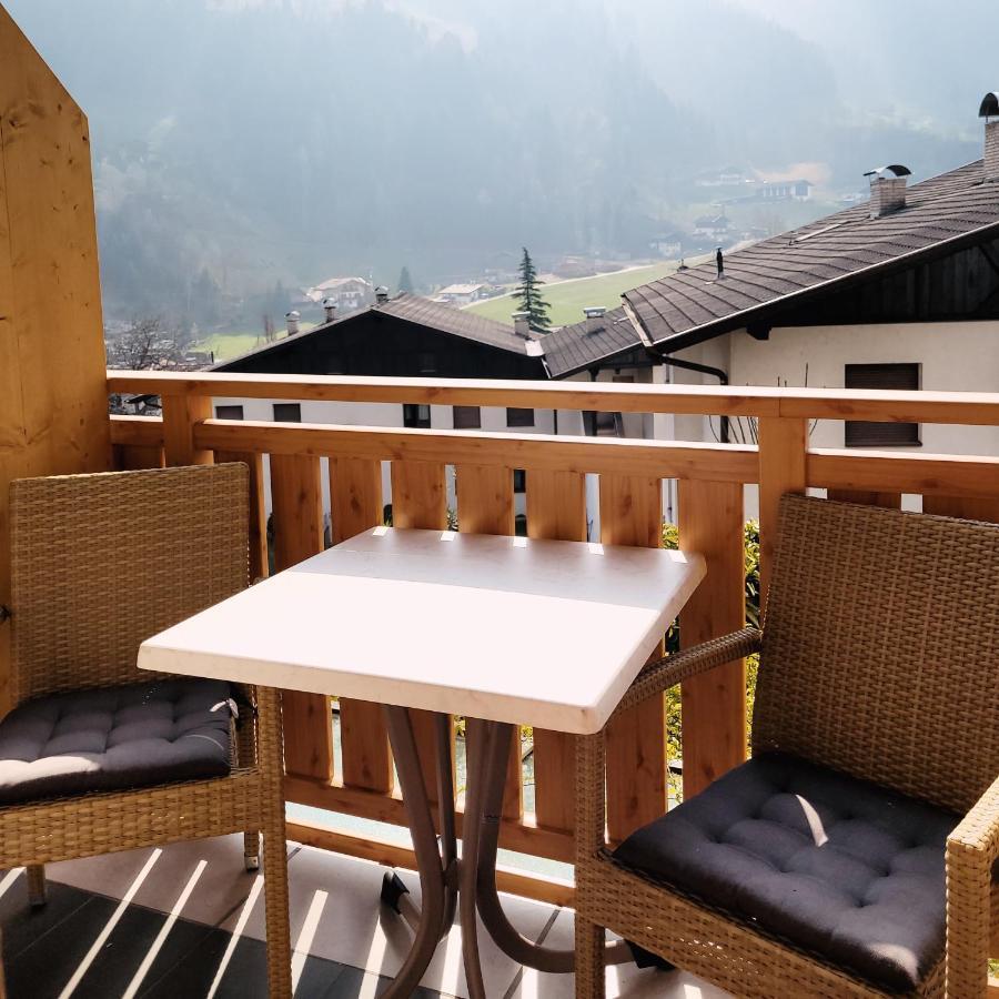 Privatpension Bergkristall San Martino In Passiria  Exteriér fotografie