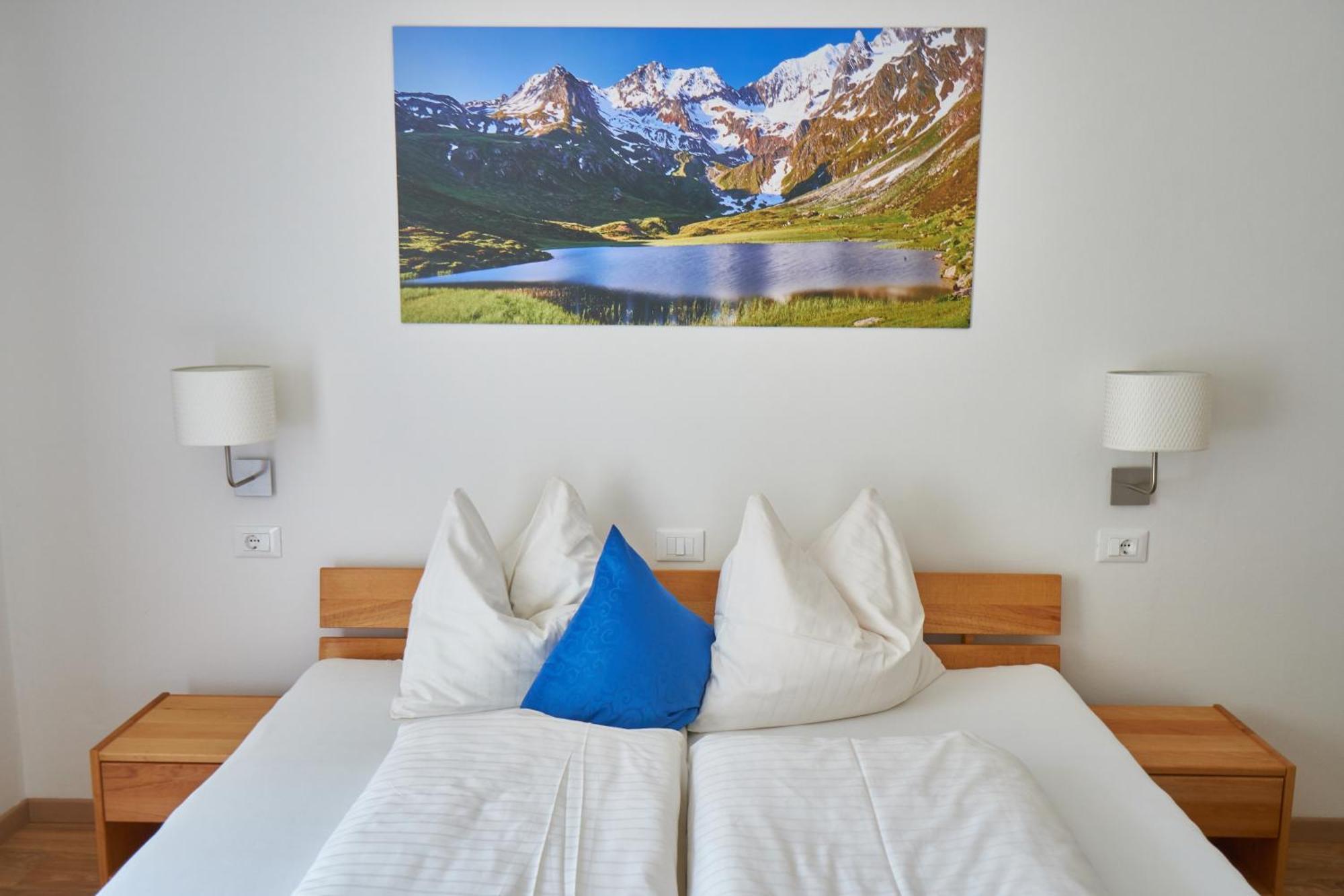 Privatpension Bergkristall San Martino In Passiria  Pokoj fotografie